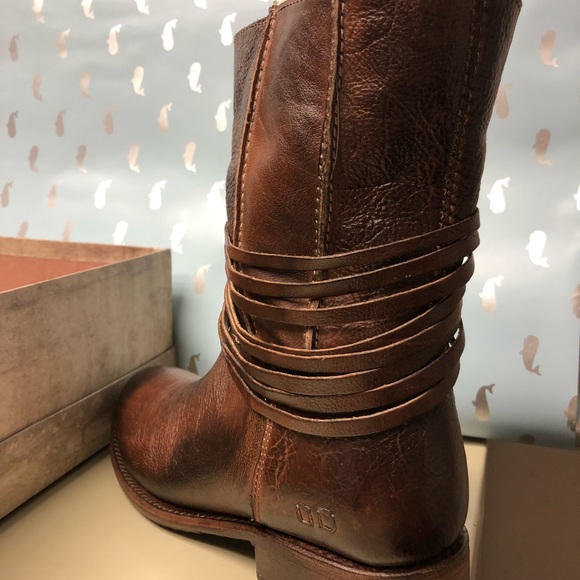 Brown boots - Picture 2 of 7
